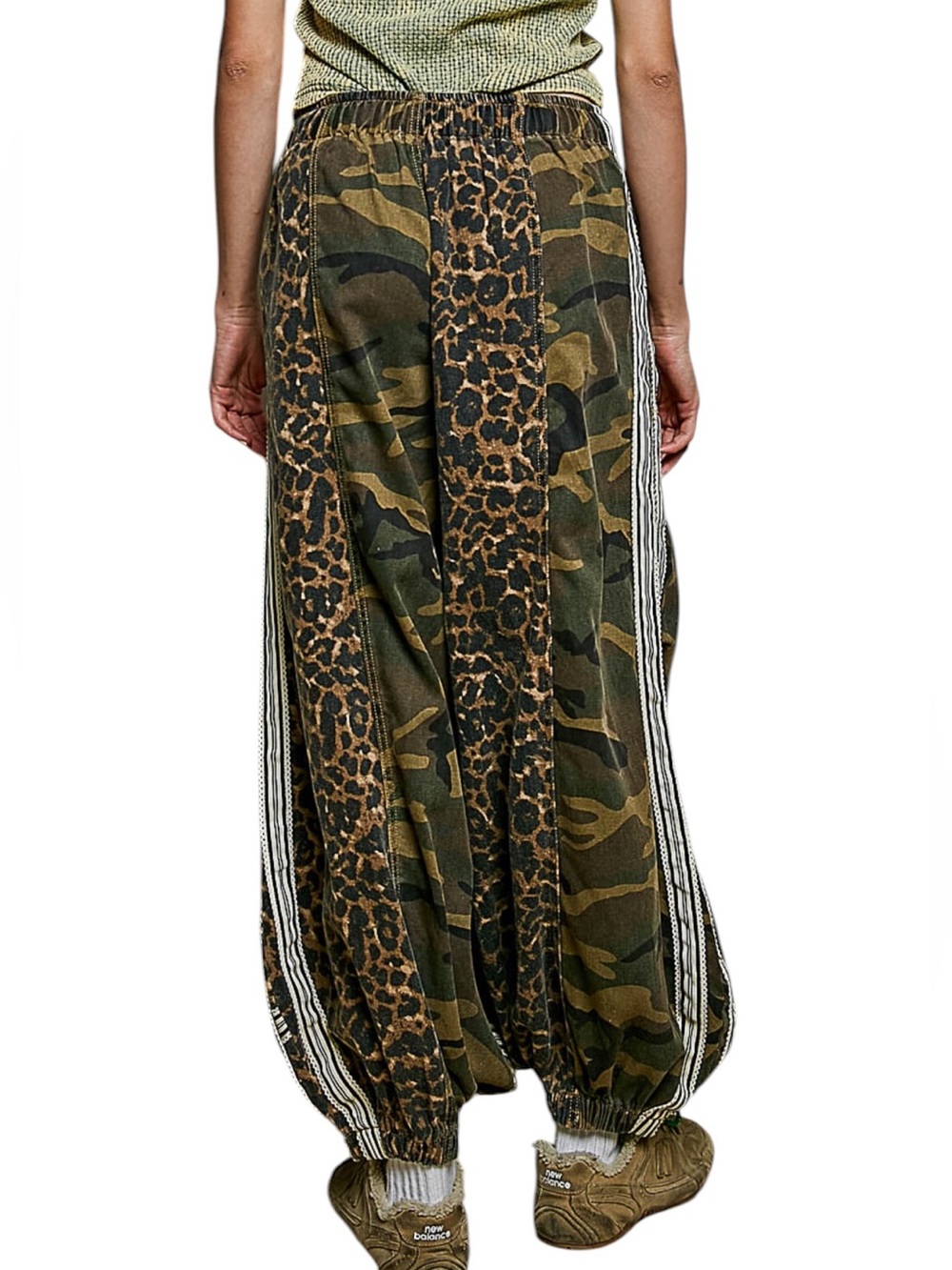 322. Women’s POL Camo & Leopard Wide-Leg Drawstring Pants - Picture 3 of 4
